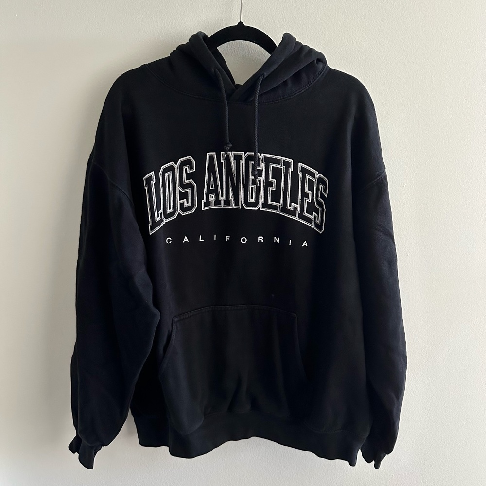 Brandy Melville Black Oversized Los Angeles Sweatshirt with Hood